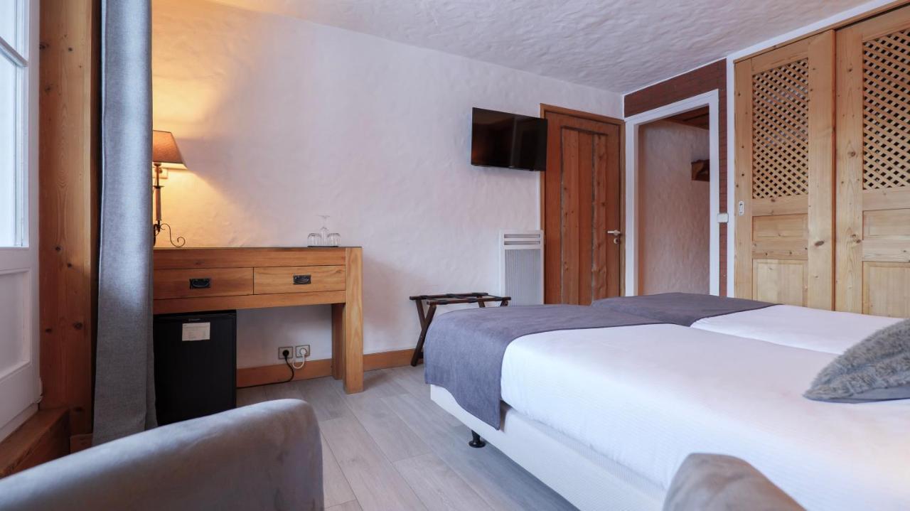 Superior Twin Room Mont-Blanc View,1365950054:JPEG
